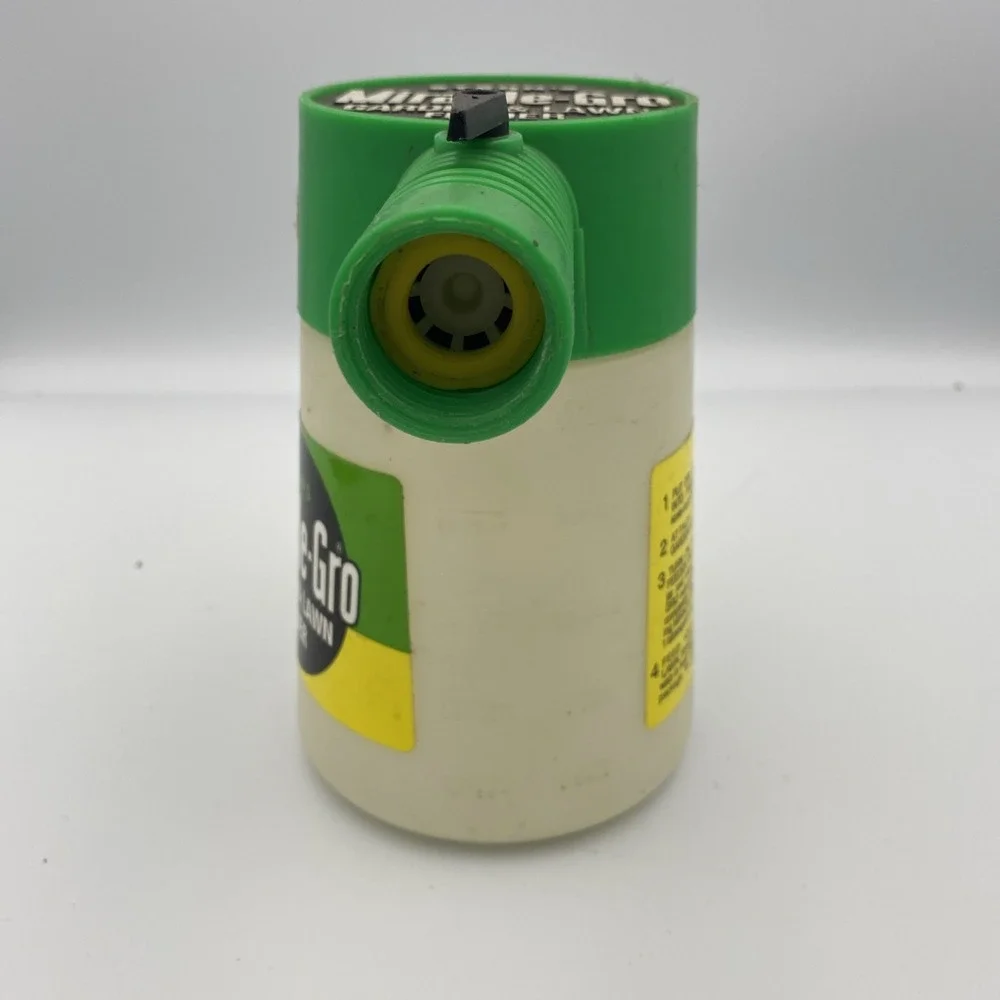 Miracle-Gro Garden &‎ Lawn Feeder – Vintage Hose-End Sprayer